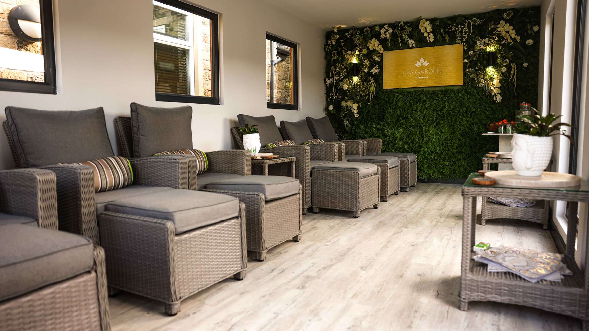 spa garden-at-iveridge-hall-image-046